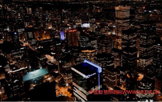 现代办公楼的照明已经成为直接影响办公效率的主要因素之一,办公环境不仅要有足够的办公照明,更需营造一个舒适的视觉环境,减少光污染。