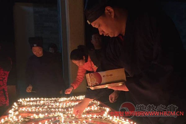 广东东莞郭都真人古观上元千人供灯祈福法会举行