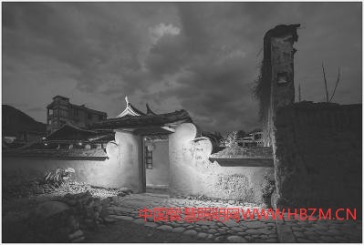 用艺术与情怀让乡土有光