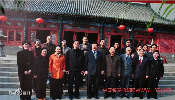 习近平主席和夫人彭丽媛在荣国府 