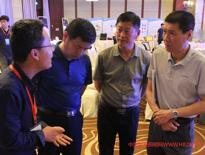 华傲电缆故障测试仪参加2017河北城市照明发展合作论坛对接会