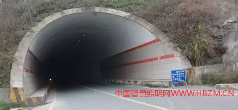 ▲“黑洞效应”模范隧道,此类隧道极易发生事故