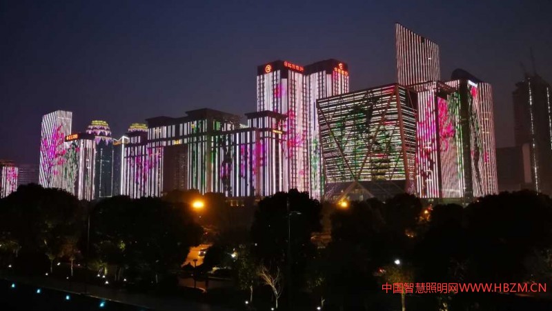 图注:政府转型为城市照明的运营商,以期达到发展旅游产业,扩大城市影响,改变产业底下的状态。(江海阳摄影)