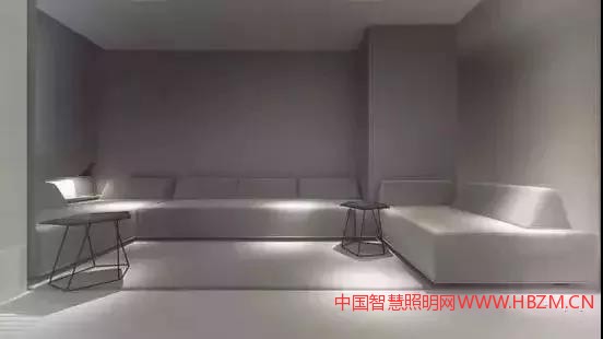 室内黑白照明