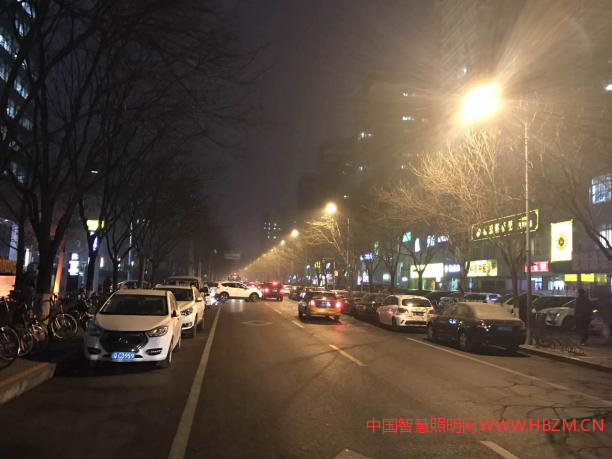 长春希达新一代钠灯色LED路灯------LED路灯行业的新力量