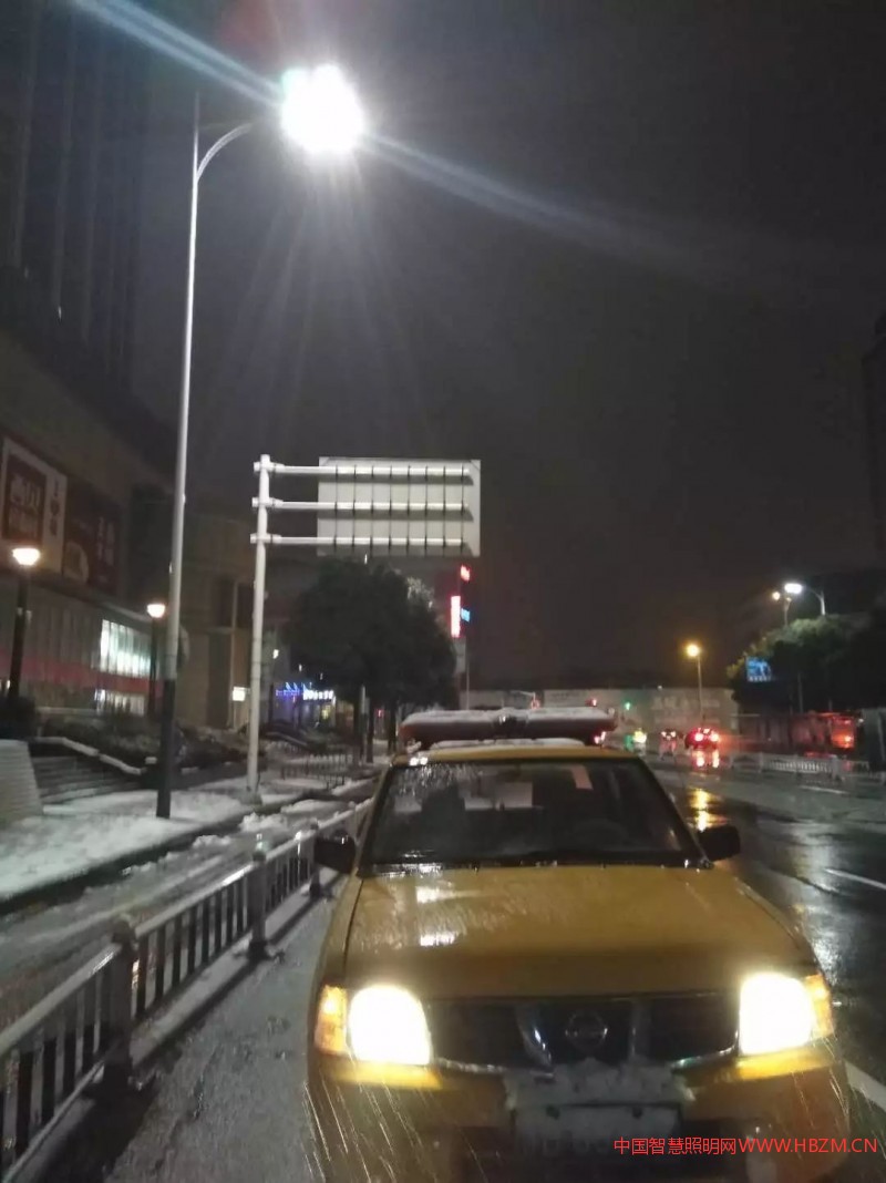 监控中心值班组24小时值班，接到派单指令后迅速到达故障现场处理。
