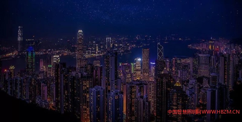 香港——呼吁立法控管外墙广告