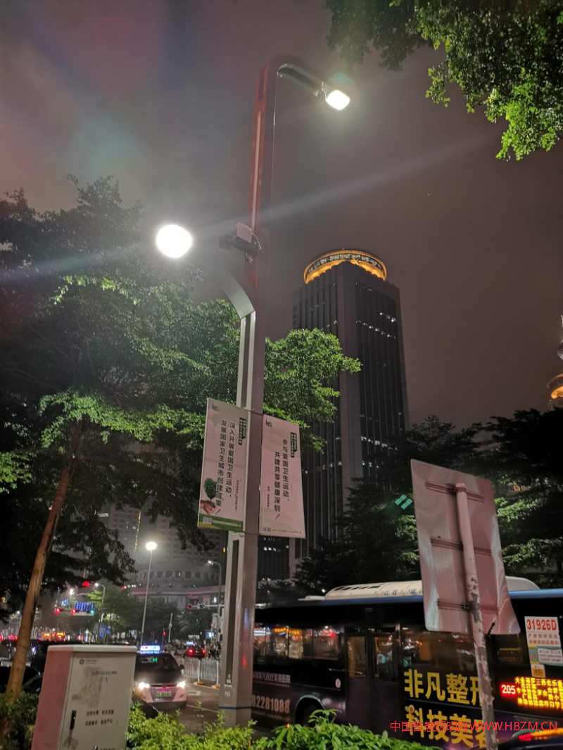 智慧照明与智慧路灯杆