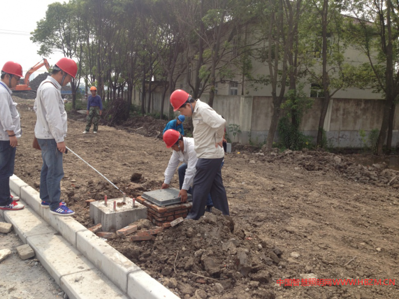 道路照明灯杆的基础