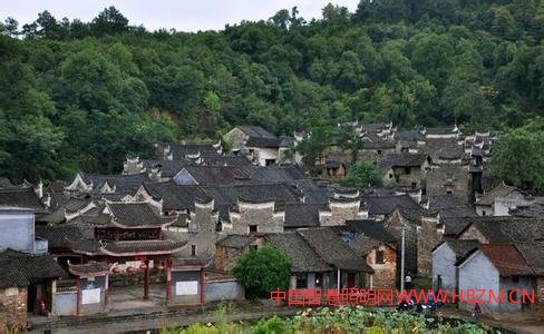 板梁古村俯瞰风景图--中国智慧照明网