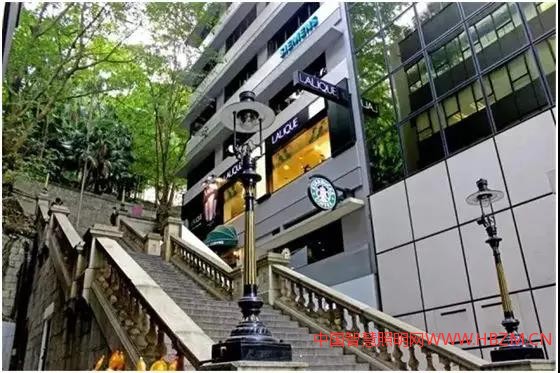 隐藏于阶梯下的楼梯照明--中国智慧照明网