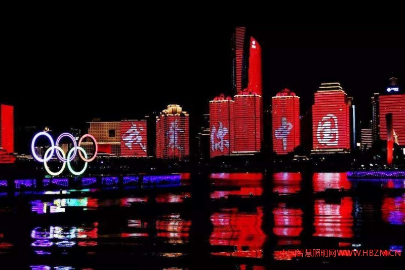 ▲青岛“十一”国庆灯光秀