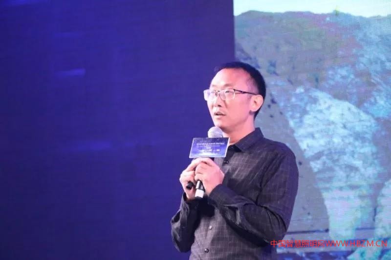 广东耀旭照明工程设计有限公司董事长兼总设计师熊清华
