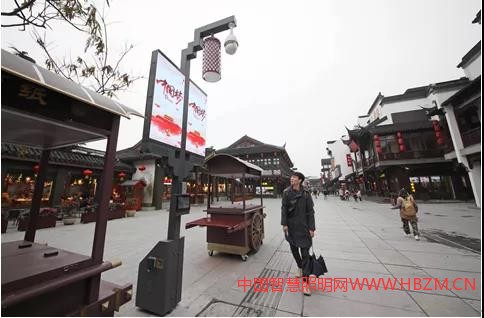 江苏南京市夫子庙智慧灯杆